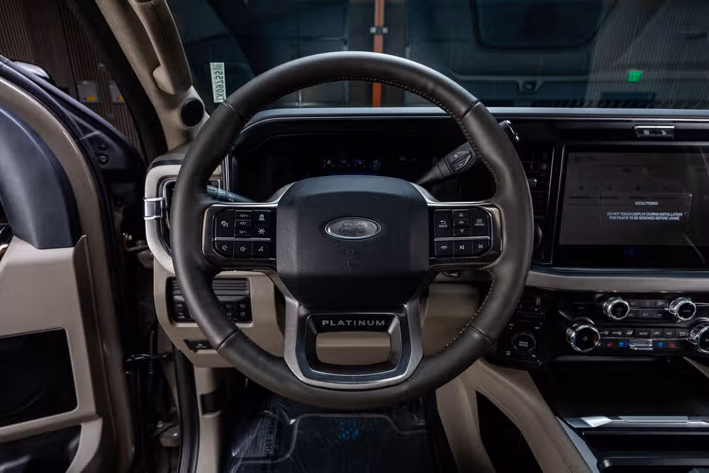 2026 Ford F-250 Super Duty Platinum Plus Crew Cab Image 19