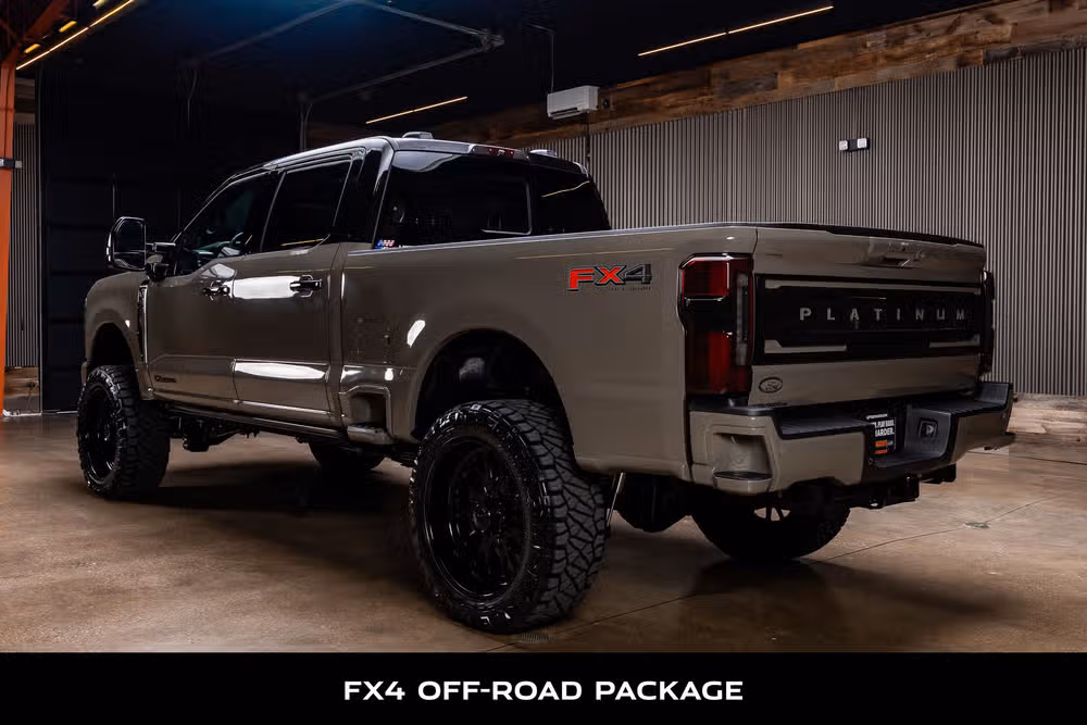 2026 Ford F-250 Super Duty Platinum Plus Crew Cab Image 7