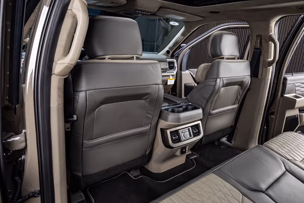 2026 Ford F-250 Super Duty Platinum Plus Crew Cab Image 36