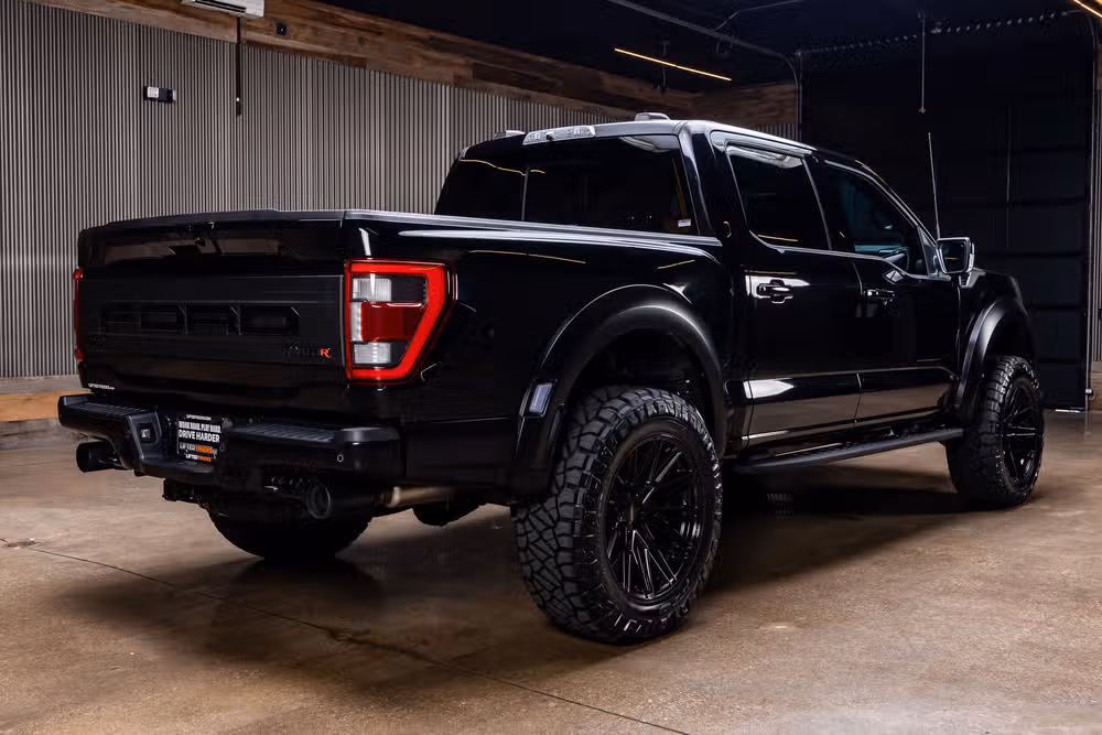 2023 Ford F-150 Raptor R SuperCrew Image 10