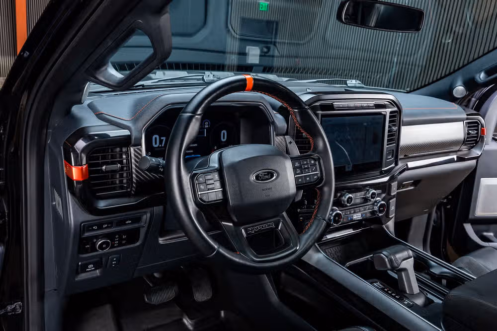 2023 Ford F-150 Raptor R SuperCrew Image 17