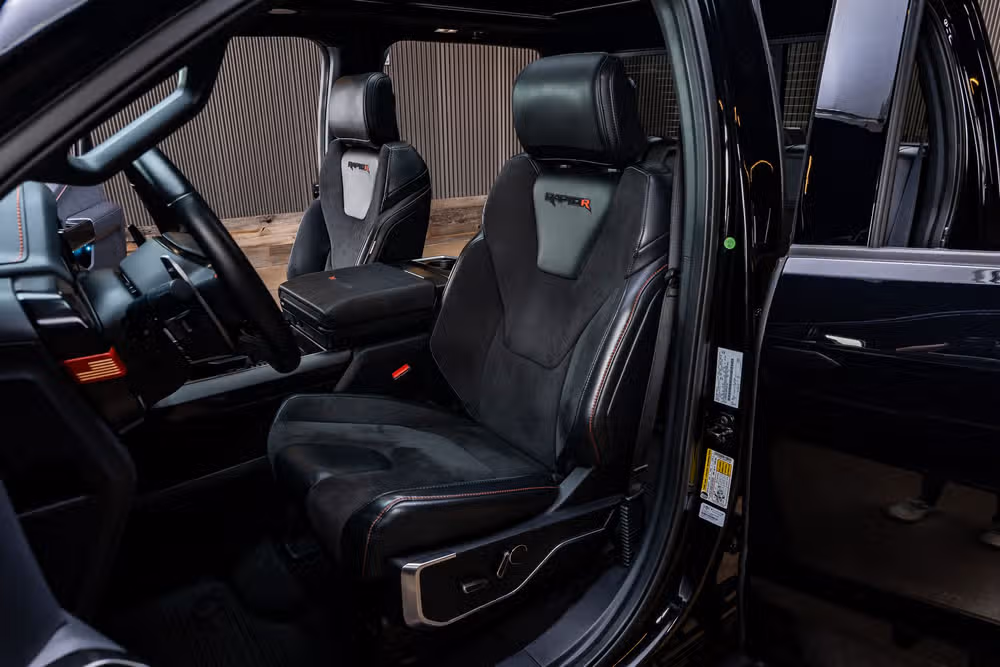 2023 Ford F-150 Raptor R SuperCrew Image 31