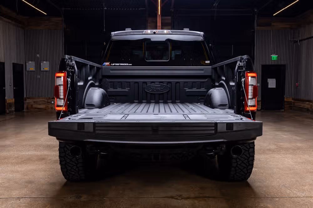 2023 Ford F-150 Raptor R SuperCrew Image 9