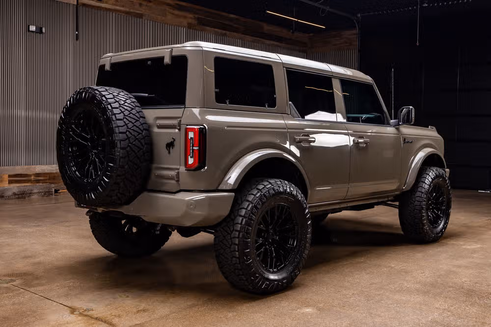 2026 Ford Bronco Outer Banks Image 10