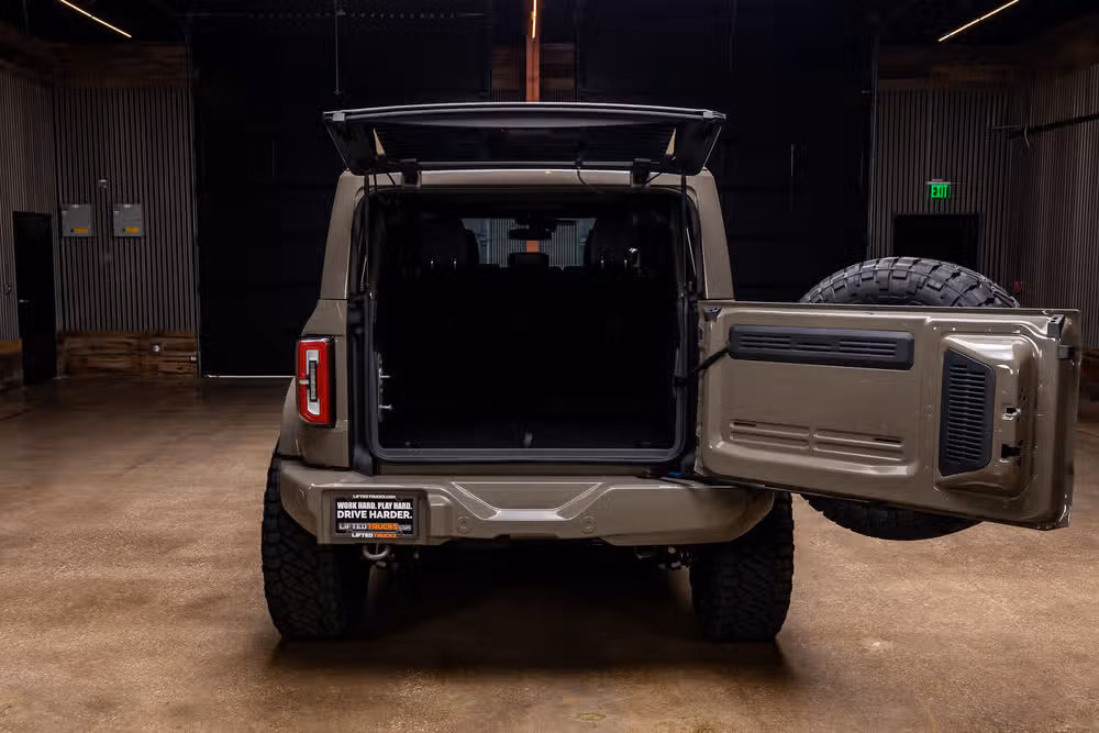 2026 Ford Bronco Outer Banks Image 9