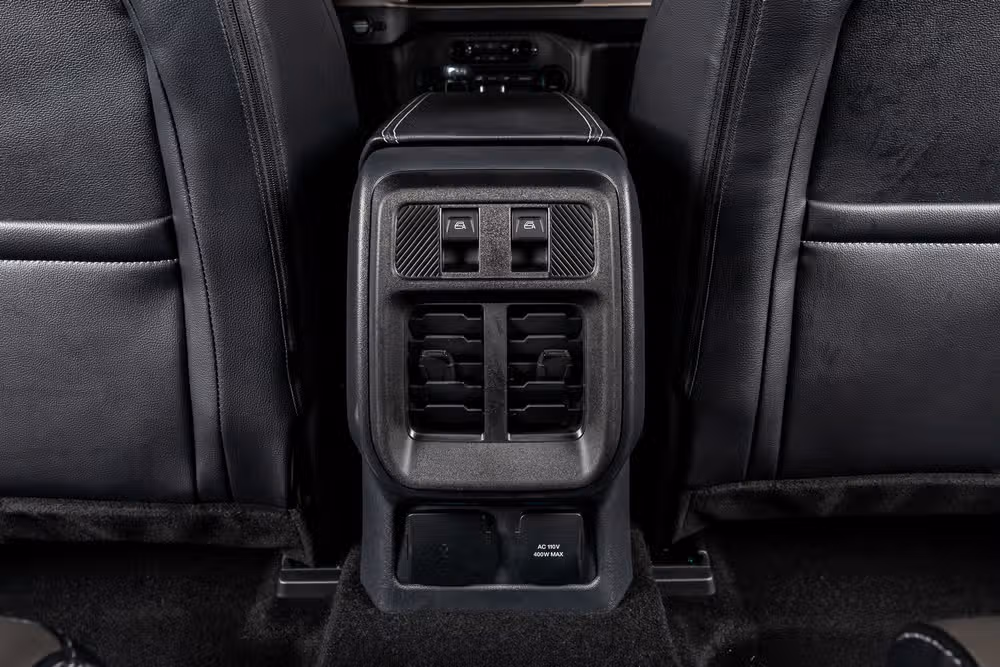 2026 Ford Bronco Outer Banks Image 32