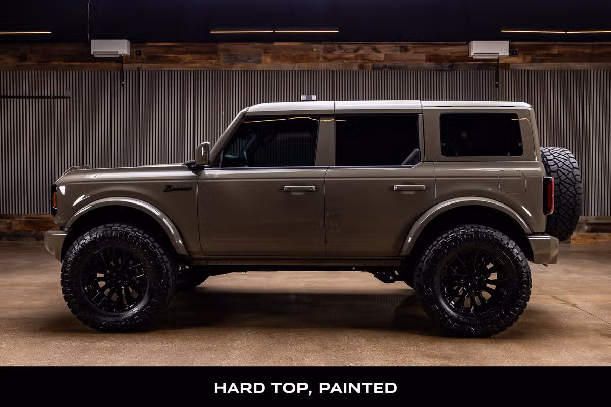 2026 Ford Bronco Outer Banks