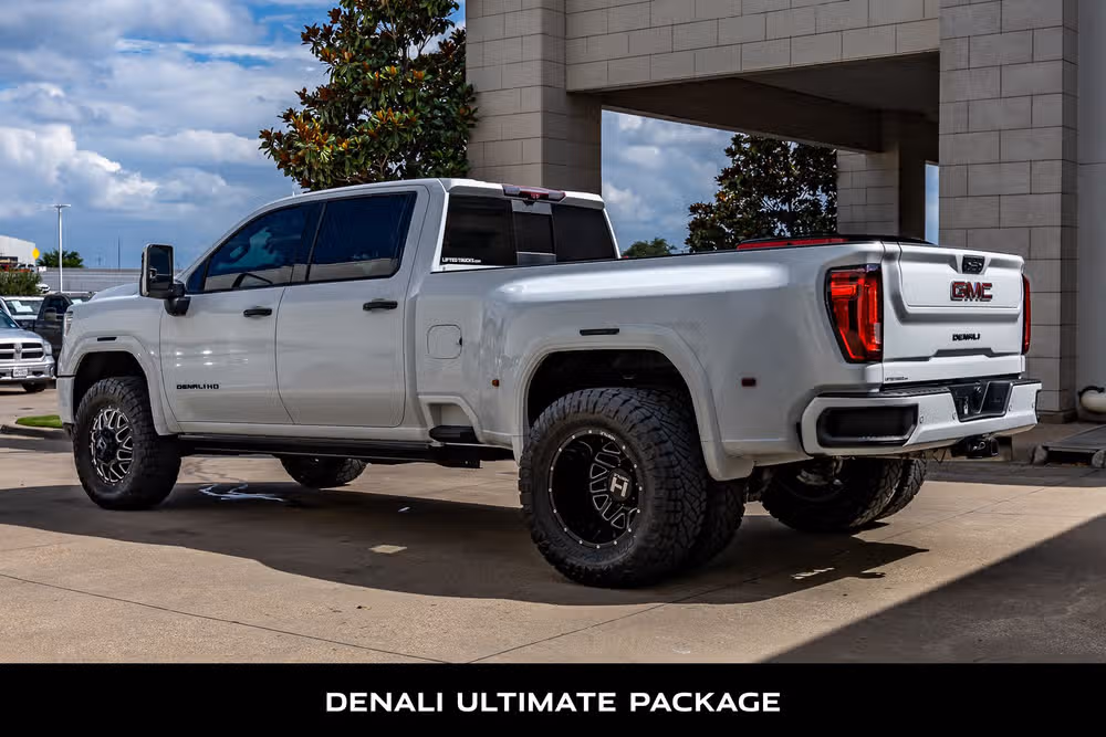 2022 GMC Sierra 3500HD Denali Crew Cab Image 6