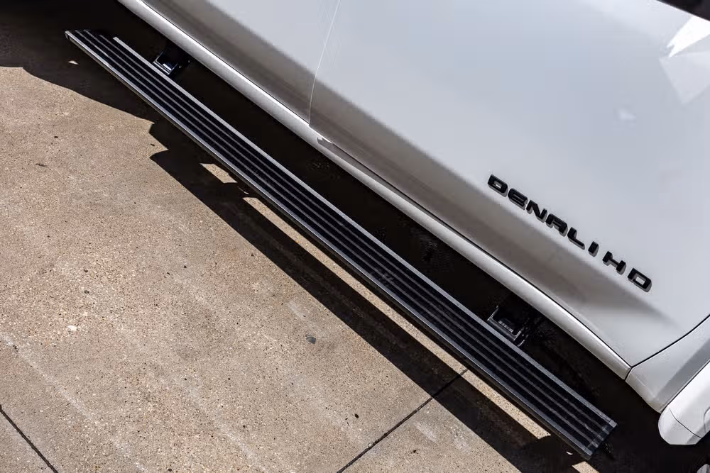 2022 GMC Sierra 3500HD Denali Crew Cab Image 12