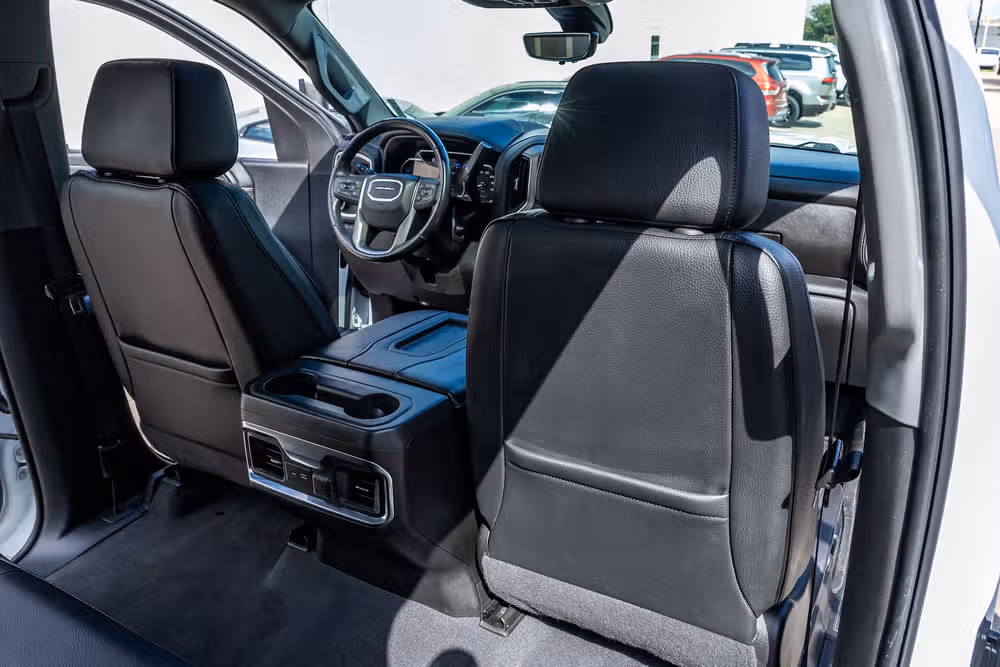 2022 GMC Sierra 3500HD Denali Crew Cab Image 32