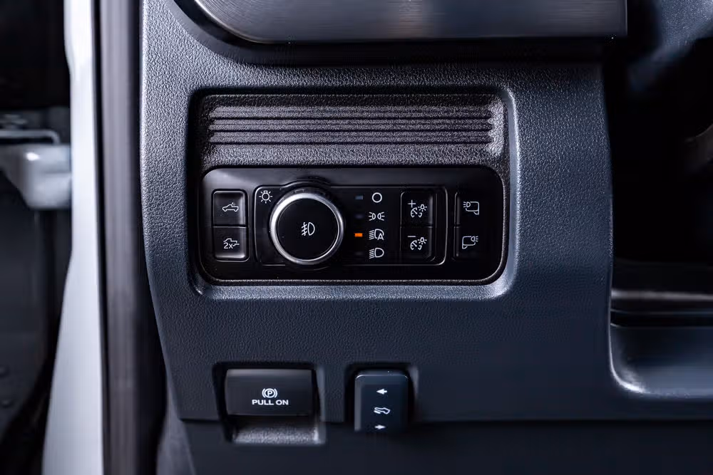 2025 Ford F-250 Super Duty Lariat Crew Cab Image 22