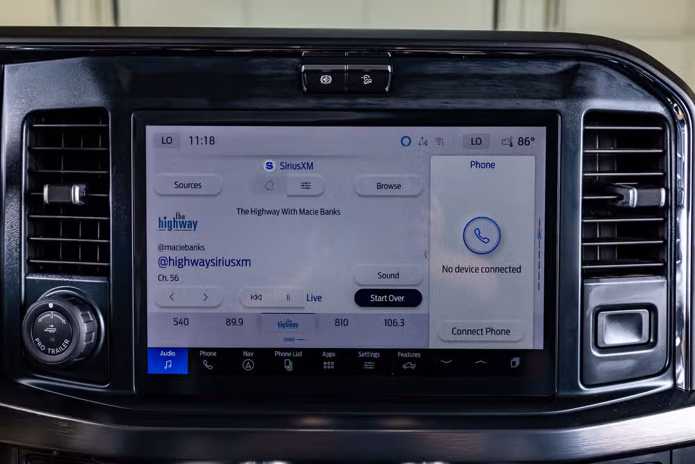 2025 Ford F-250 Super Duty Lariat Crew Cab Image 25