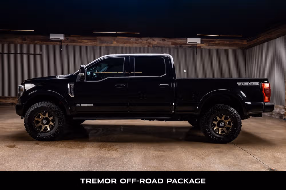 2022 Ford F-250 Super Duty Lariat Crew Cab Image 5