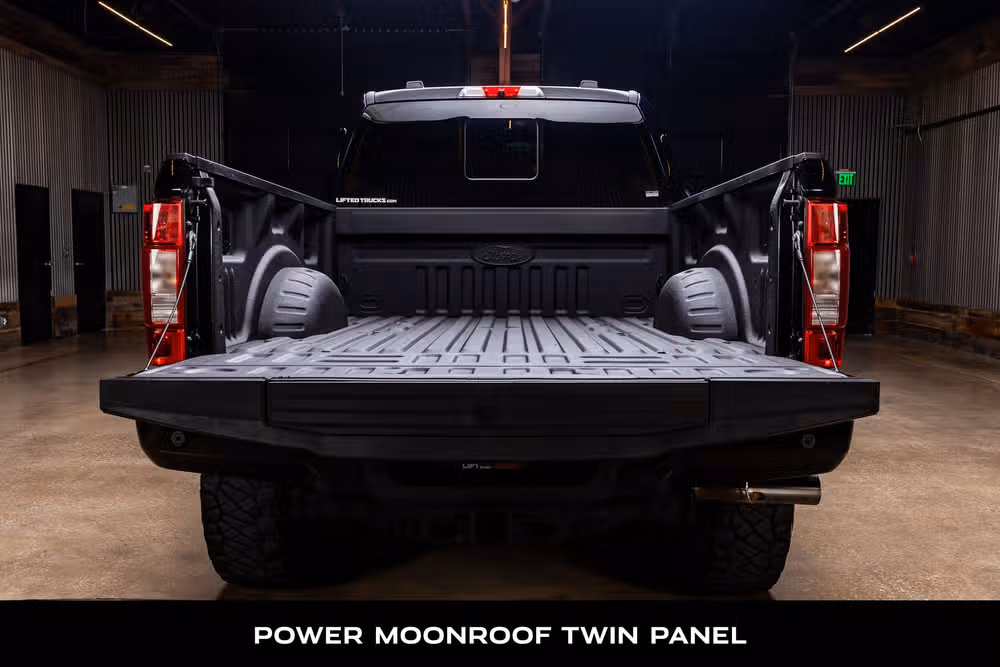 2022 Ford F-250 Super Duty Lariat Crew Cab Image 8