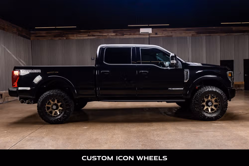 2022 Ford F-250 Super Duty Lariat Crew Cab Image 10