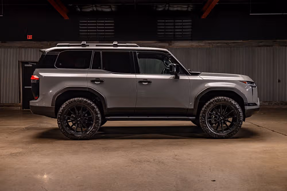 2024 Lexus GX 550 Overtrail+ Image 10
