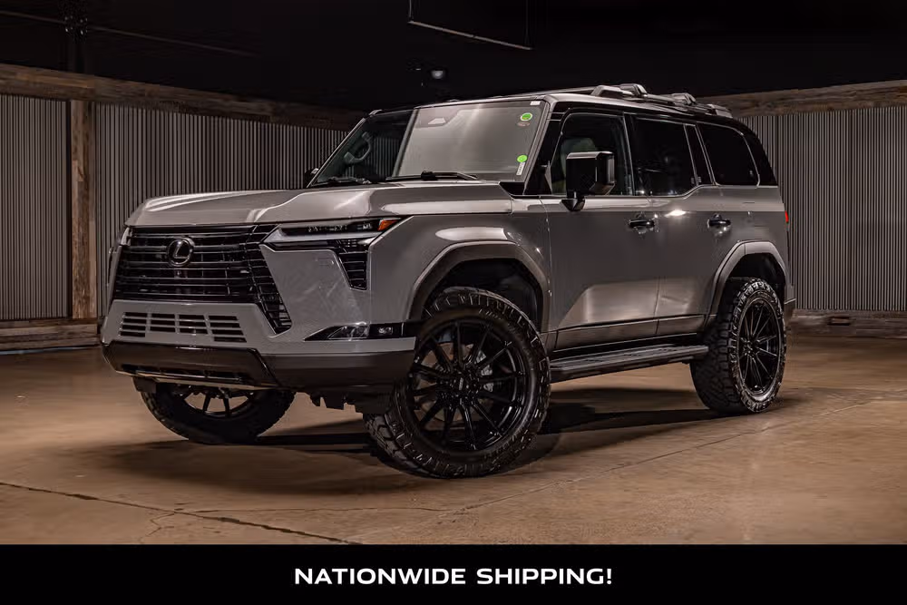 2024 Lexus GX 550 Overtrail+ Image 4