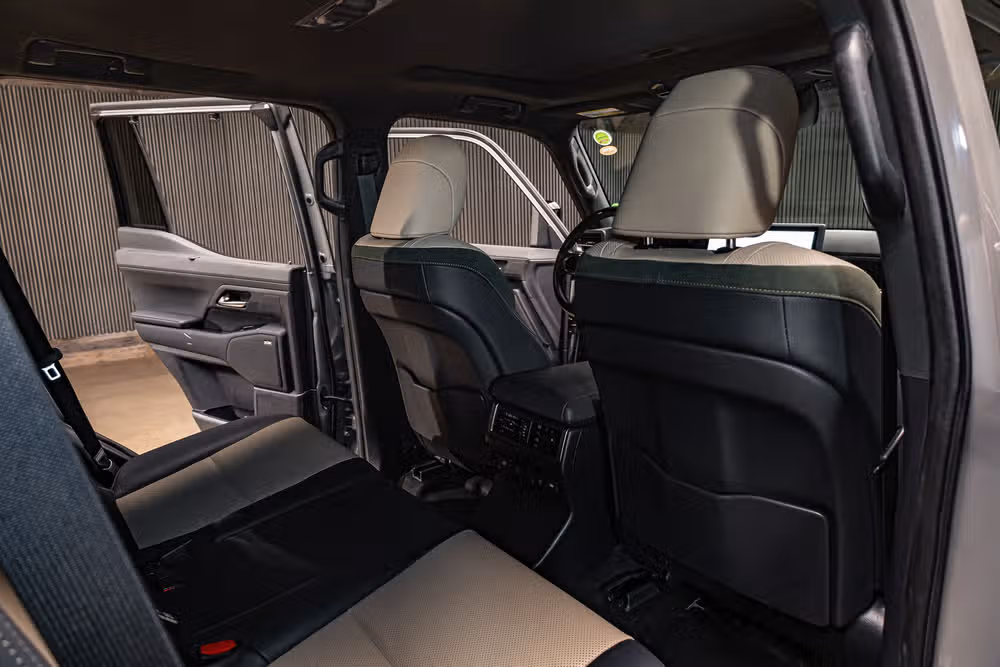 2024 Lexus GX 550 Overtrail+ Image 25