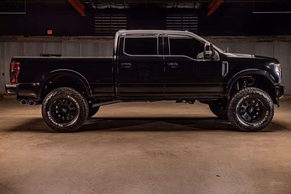 2022 Ford F-250 Super Duty Lariat Crew Cab Image 10