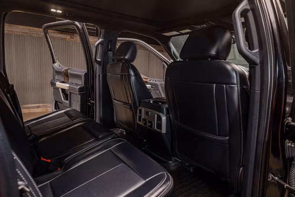 2022 Ford F-250 Super Duty Lariat Crew Cab Image 25