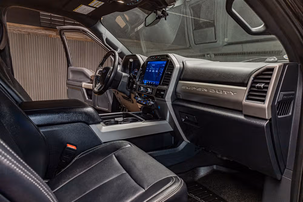2022 Ford F-250 Super Duty Lariat Crew Cab Image 14