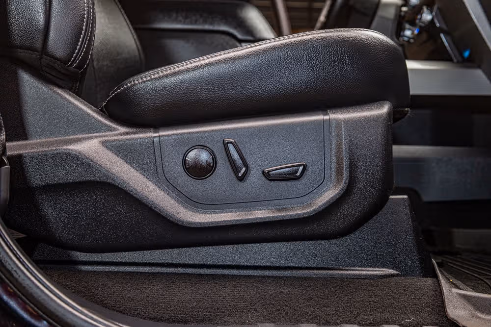 2022 Ford F-250 Super Duty Lariat Crew Cab Image 26