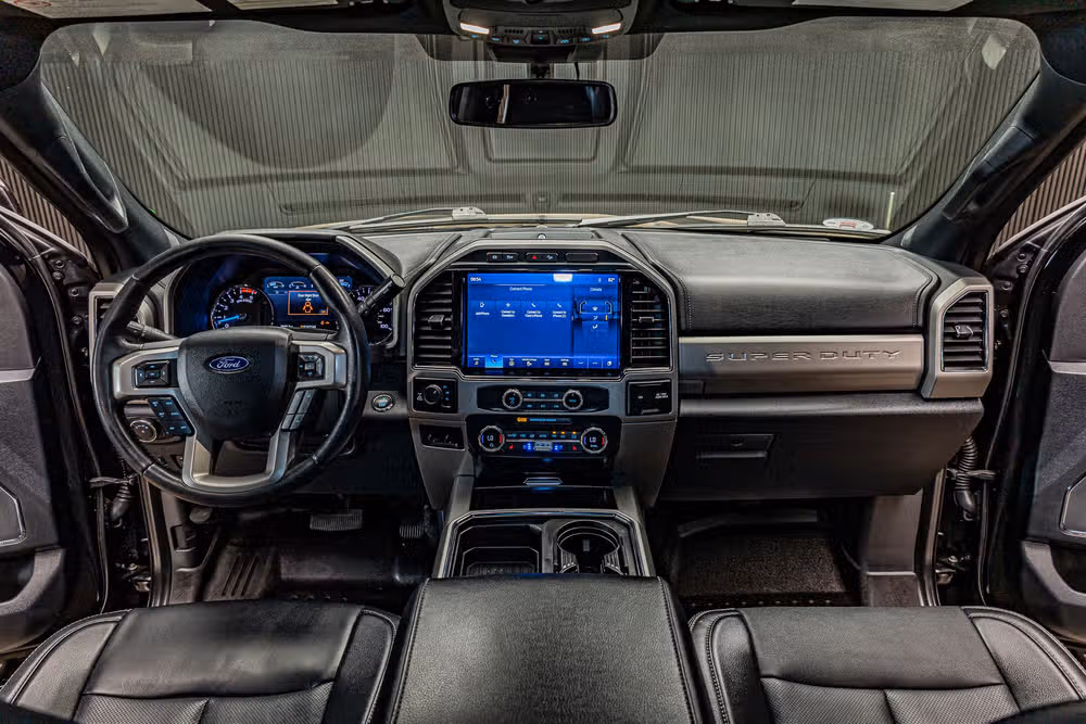2022 Ford F-250 Super Duty Lariat Crew Cab Image 15
