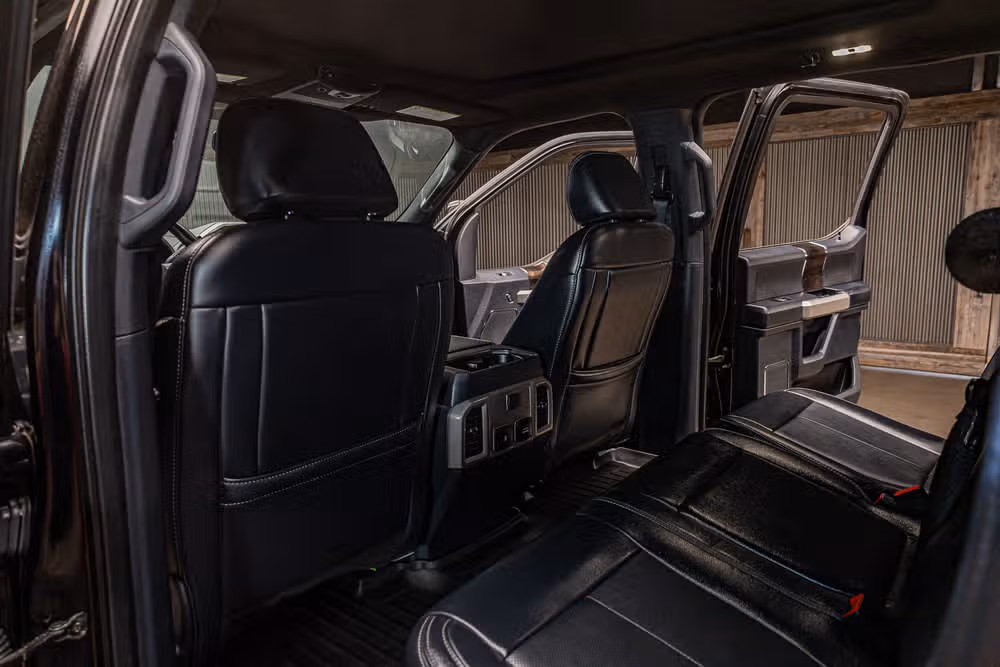 2022 Ford F-250 Super Duty Lariat Crew Cab Image 22