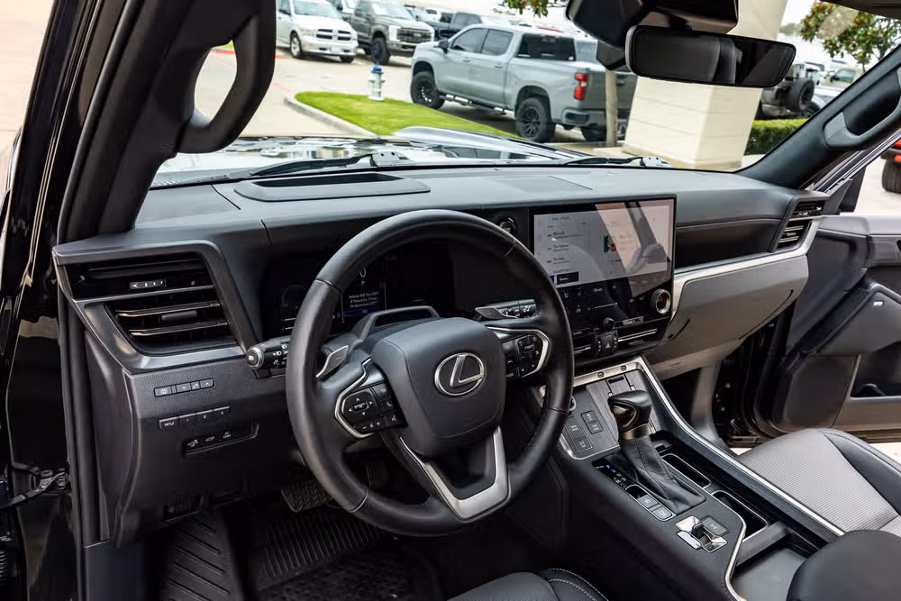 2024 Lexus GX 550 Luxury Image 17