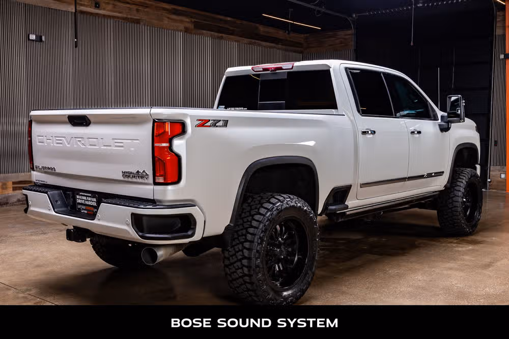 2024 Chevrolet Silverado 2500HD High Country Crew Cab Image 9