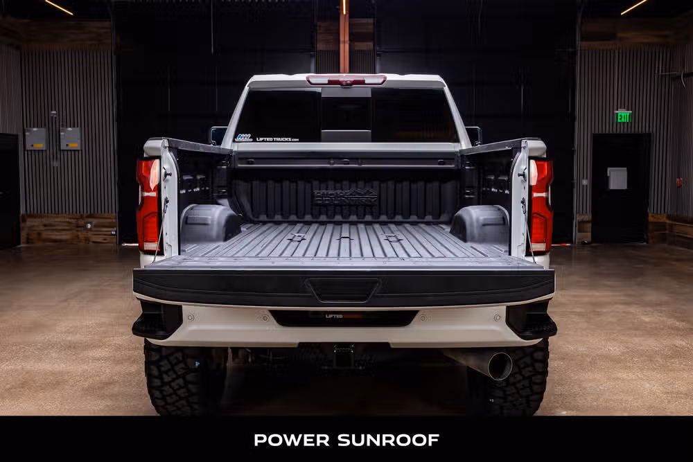 2024 Chevrolet Silverado 2500HD High Country Crew Cab Image 8