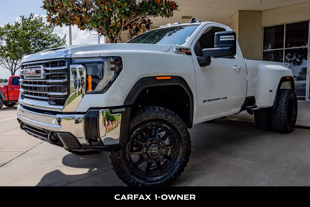 2024 GMC Sierra 3500HD SLE Regular Cab Image 5