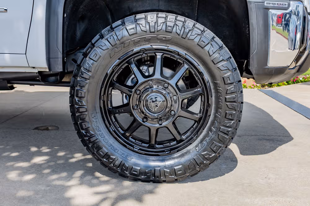 2024 GMC Sierra 3500HD SLE Regular Cab Image 12