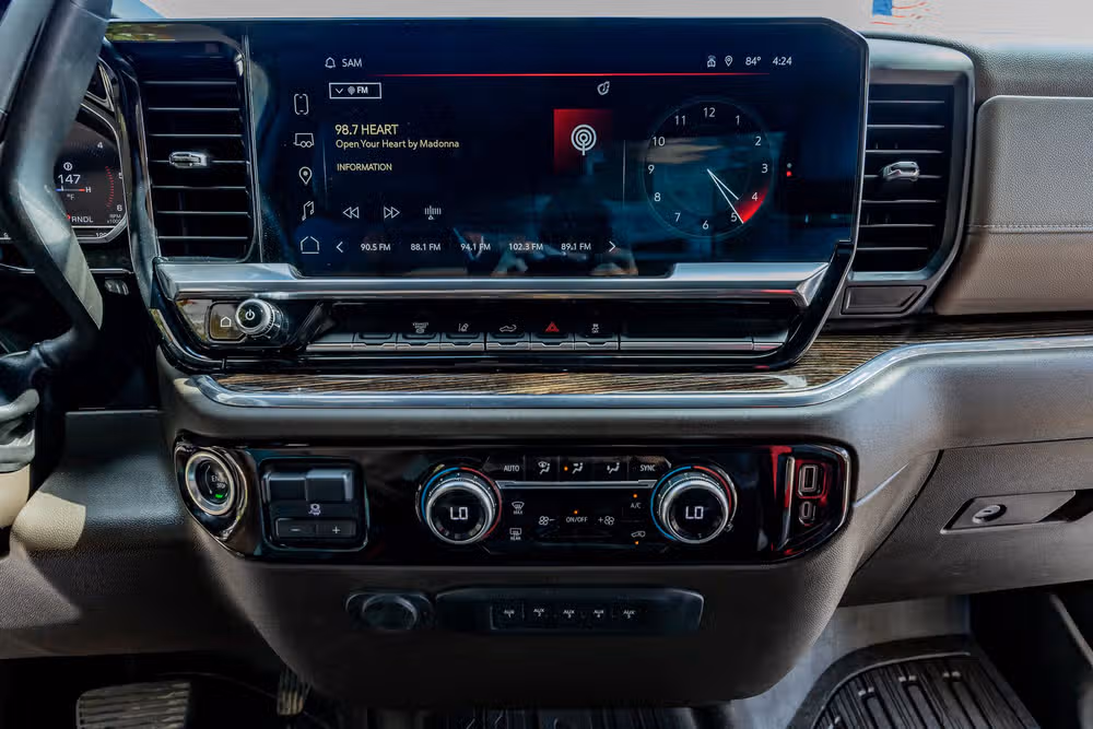 2024 GMC Sierra 3500HD SLE Regular Cab Image 23