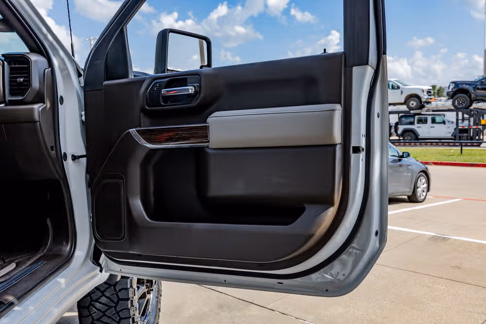 2024 GMC Sierra 3500HD SLE Regular Cab Image 32