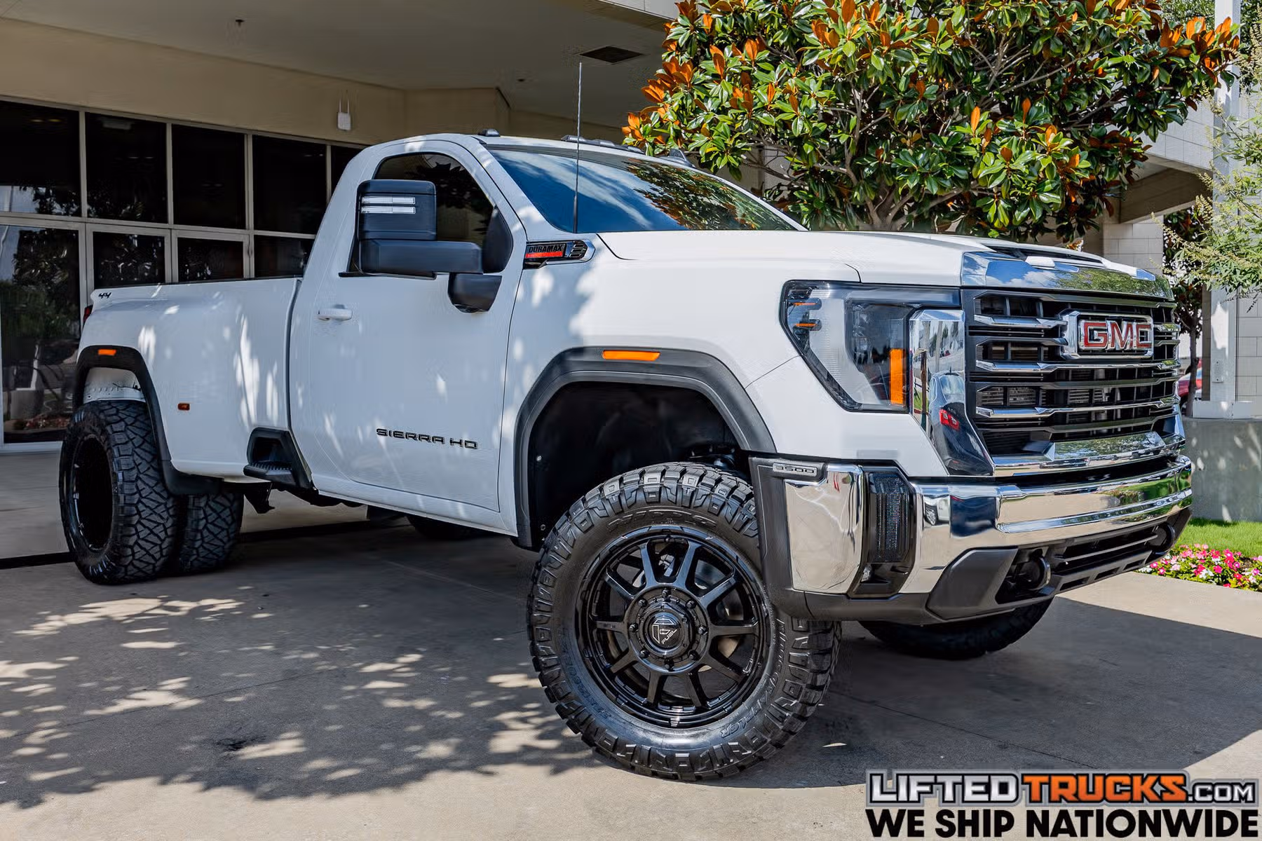 2024 GMC Sierra 3500HD SLE Regular Cab Image 1