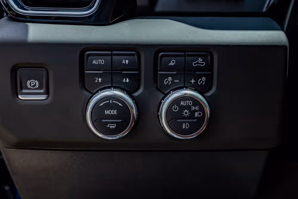 2025 GMC Sierra 1500 Denali Ultimate Crew Cab Image 22