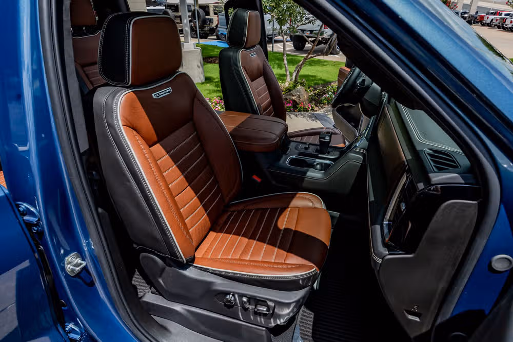 2025 GMC Sierra 1500 Denali Ultimate Crew Cab Image 32
