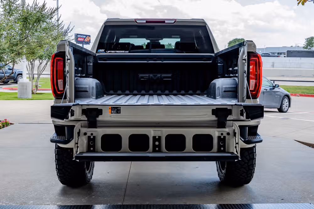 2026 GMC Sierra 1500 AT4 Crew Cab Image 9