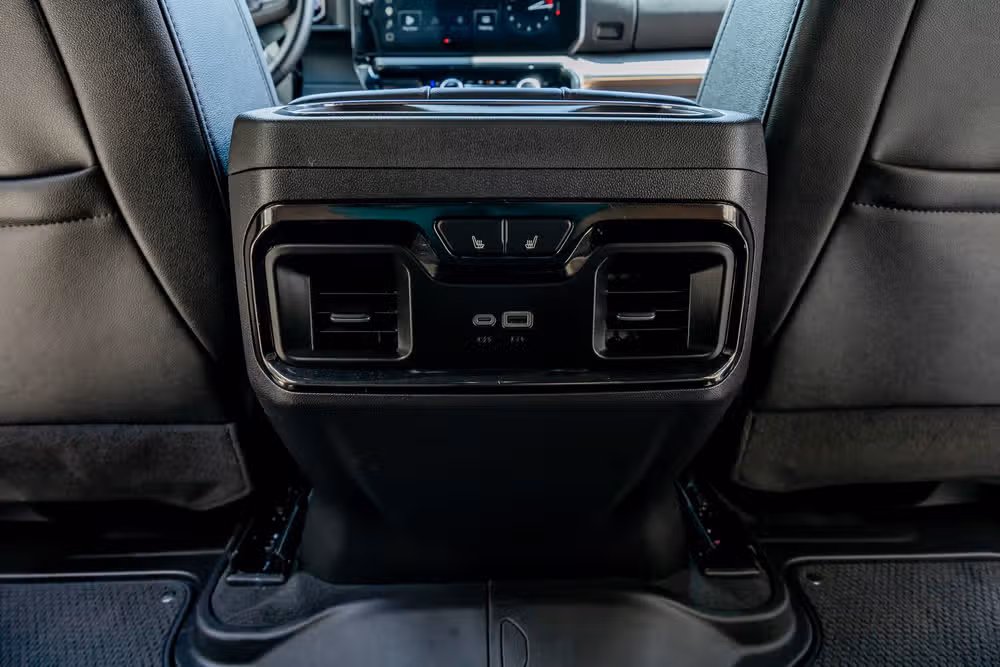 2026 GMC Sierra 1500 AT4 Crew Cab Image 32