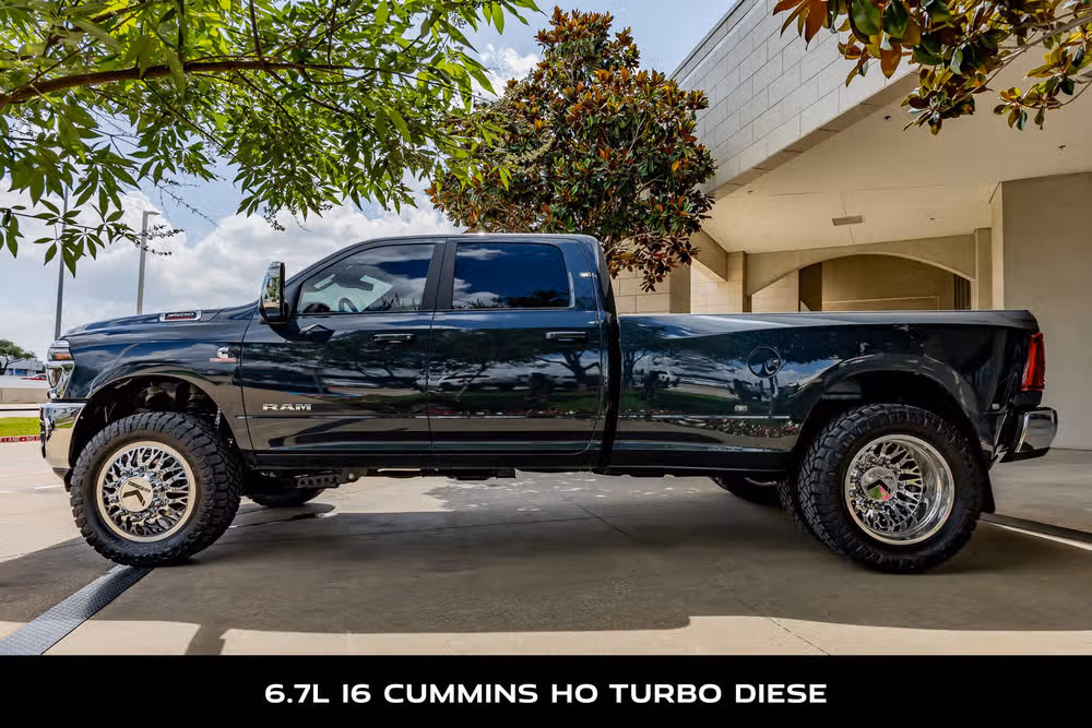 2025 Ram 3500 Laramie Crew Cab Image 6