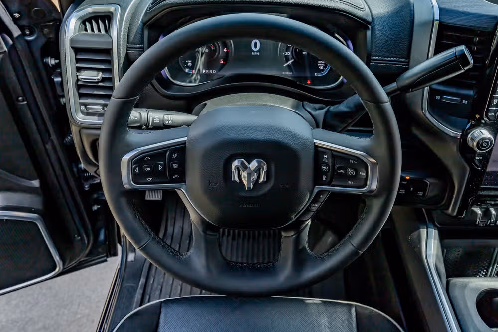 2025 Ram 3500 Laramie Crew Cab Image 18