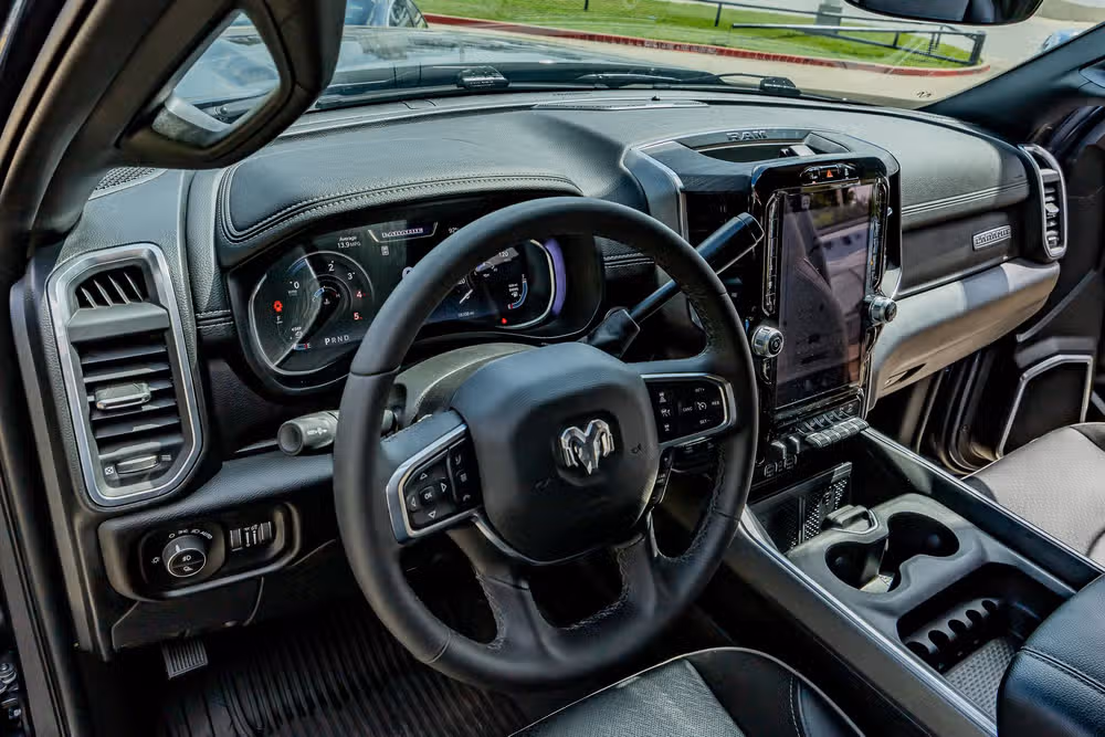 2025 Ram 3500 Laramie Crew Cab Image 16