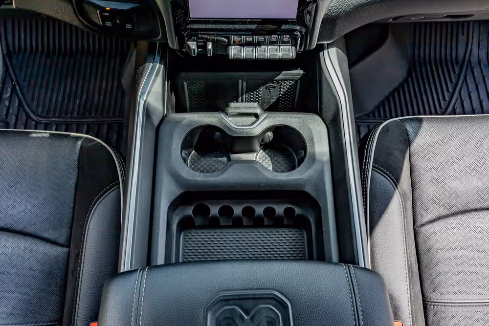 2025 Ram 3500 Laramie Crew Cab Image 27