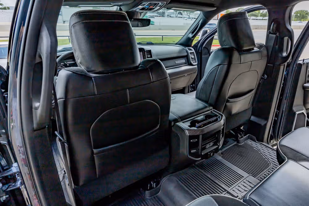 2025 Ram 3500 Laramie Crew Cab Image 33