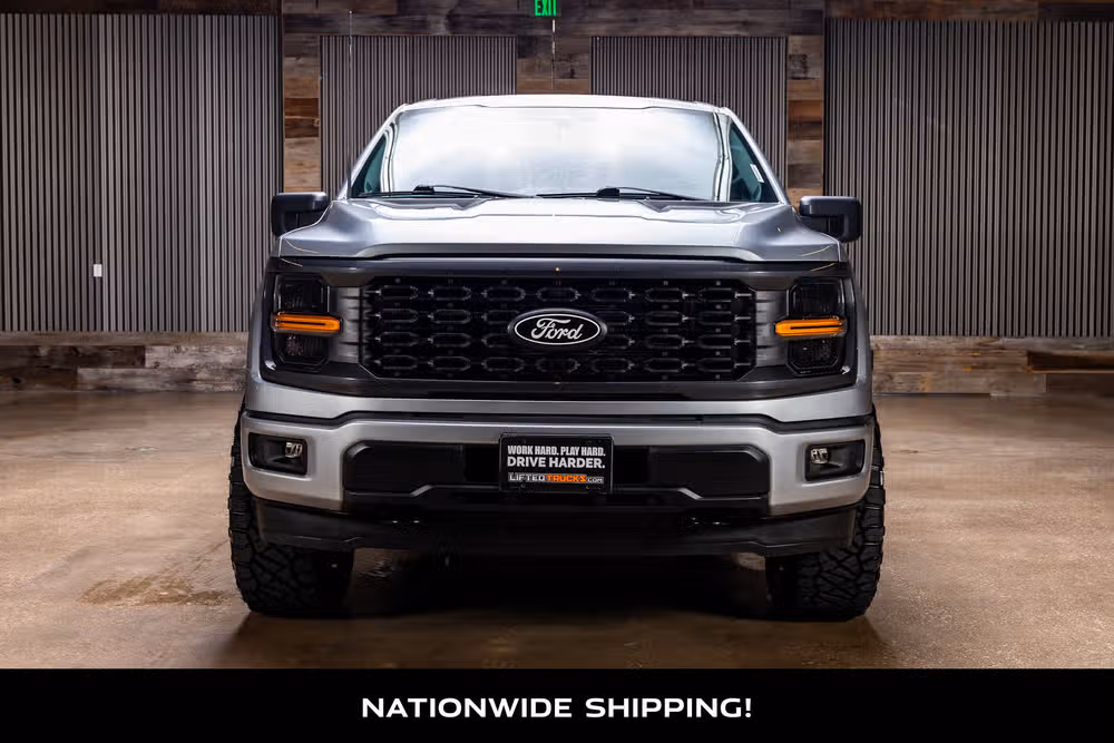 2025 Ford F-150 STX SuperCrew Image 4