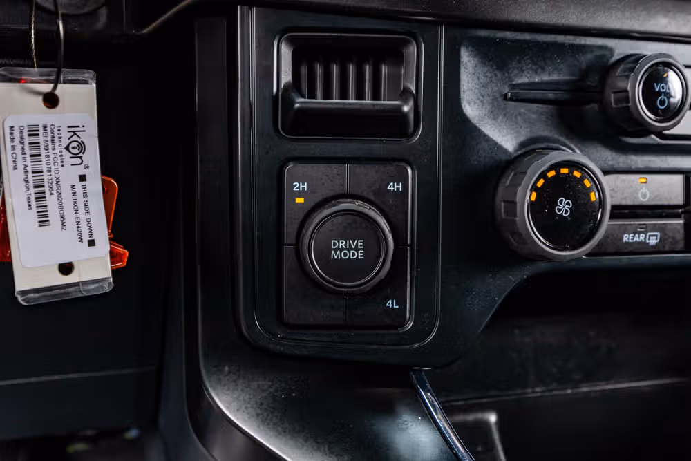 2025 Ford F-150 STX SuperCrew Image 22