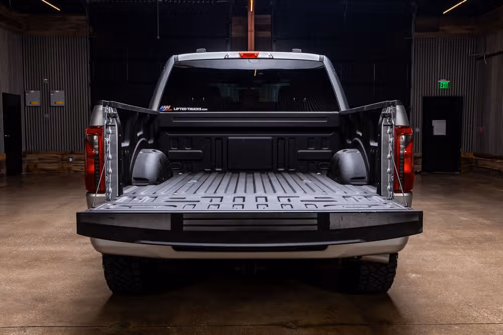 2025 Ford F-150 STX SuperCrew Image 9