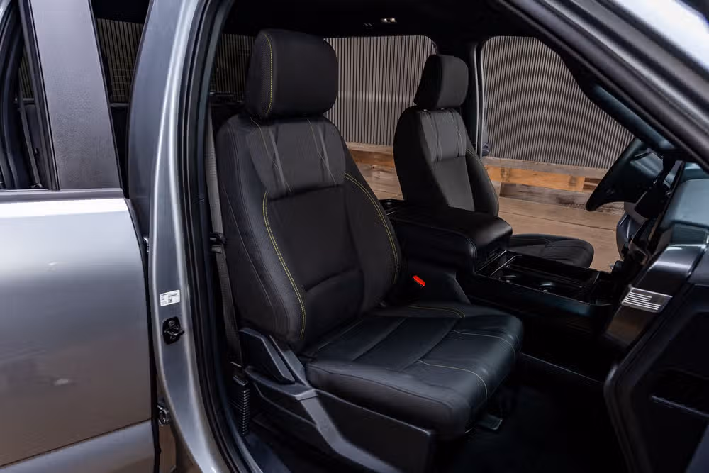 2025 Ford F-150 STX SuperCrew Image 30
