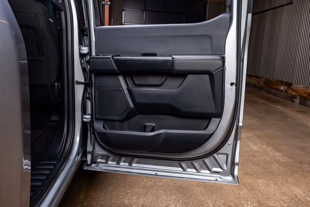 2025 Ford F-150 STX SuperCrew Image 38
